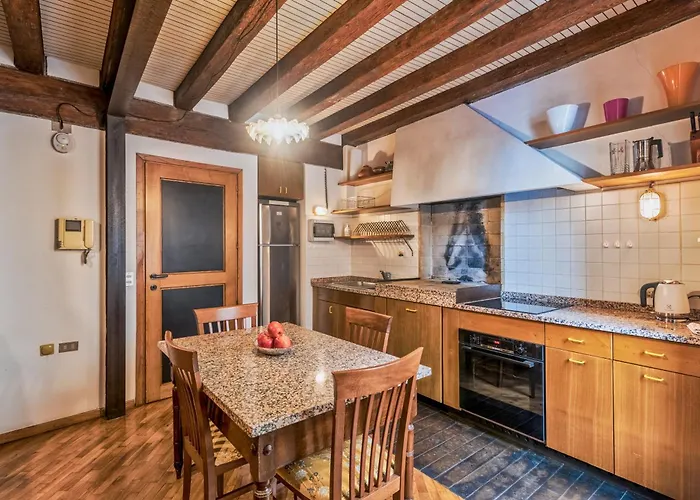 Il Palazzo Della Basilica *