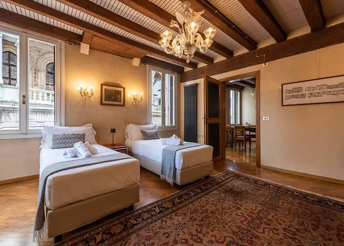 Il Palazzo Della Basilica